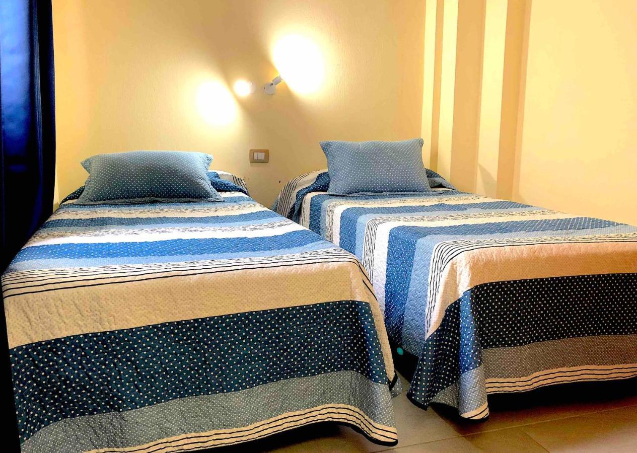 Apartamentos La Puntilla Mogan Puerto De Mogan Exteriör bild